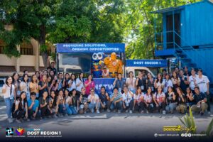 DOST Region 1’s float and mascots dazzle crowd hype science at grand parade