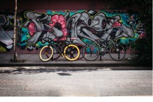 Scribbles of discontent: Graffiti and banyulatin as works of literature